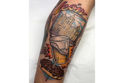 Tatuajes con temática leonesa realizados en 'All Street Barber & Tattoo Studio'.- ICAL