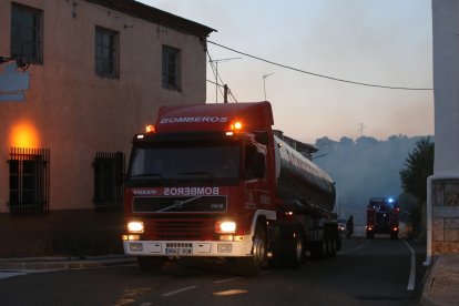 Vecinos de Marquiz de Alba durante el ingreso de Losacio de Alba.- ICAL