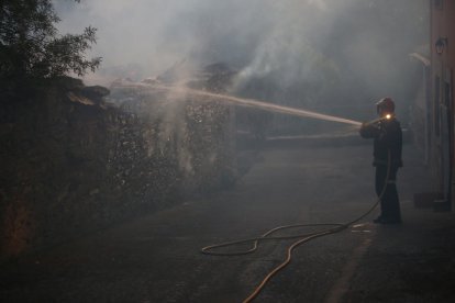 Vecinos de Marquiz de Alba durante el ingreso de Losacio de Alba.- ICAL