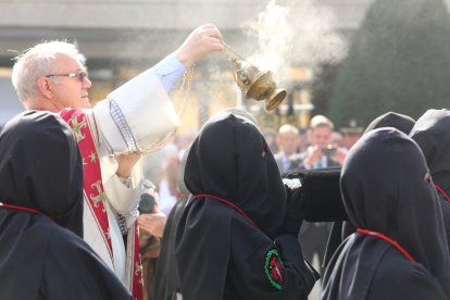 Procesión de Resurrección en Ponferrada. -ICAL