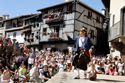 Representación del acto sacramental de La Loa, declarado Bien de Interés Cultural de carácter inmaterial, con motivo de las fiestas patronales en honor a Nuestra Señora de la Asunción de La Alberca.- ICAL