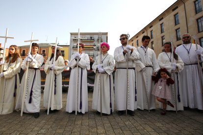 Procesión de Resurrección en Ponferrada. -ICAL