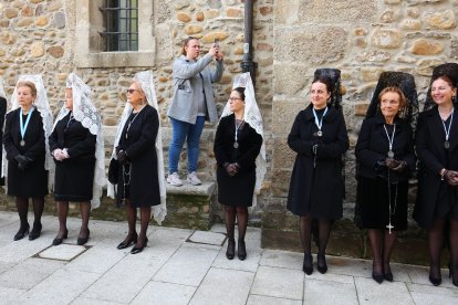 Procesión de Resurrección en Ponferrada. -ICAL