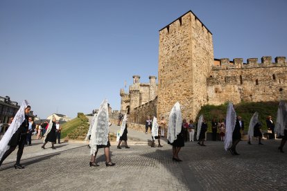 Procesión de Resurrección en Ponferrada. -ICAL