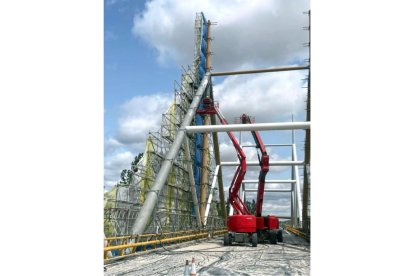 Obras de mantenimiento del puente de la A-231 a la altura de Carrión de los Condes (Palencia) .-ICAL