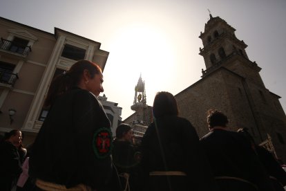 Procesión de Resurrección en Ponferrada. -ICAL