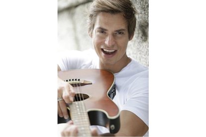 Carlos Baute.- E.M.