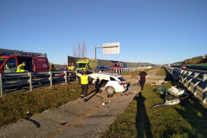 Accidente de tráfico en Torre del Bierzo, en León. - E.M.