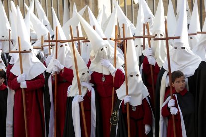 Acto de El Encuentro en el transcurso de la Procesión de El Encuentro, organizada por la Real Hermandad Jesús Divino Obrero. -ICAL