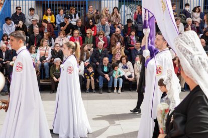 Procesión del Encuentro de 'Jesús Resucitado' con la 'Virgen de la Alegría'. -J.M. LOSTAU
