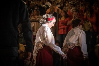 La vuelta del Paso del Fuego a San Pedro Manrique en Soria. -Gonzalo Monteseguro