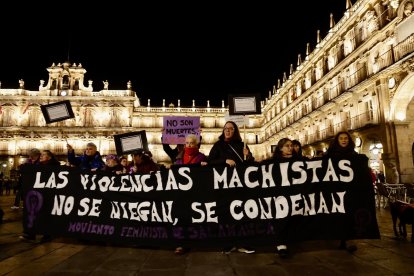 Manifestación en Salamanca por el día para la Erradicación de la Violencia contra la Mujer. -ICAL.