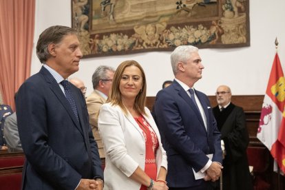 Honoris Causa de la Usal a Caetano Veloso.-ICAL