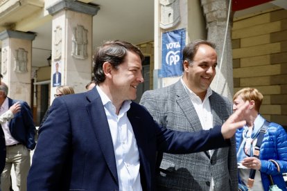 El presidente del PP de Castilla y León, Alfonso Fernández Mañueco, visita Guijuelo.- ICAL