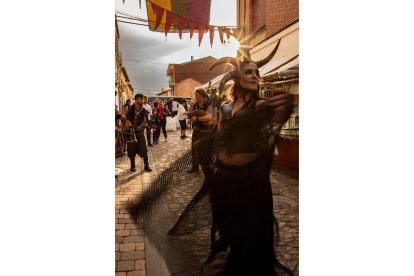 Justas de Hospital de Órbigo.- El Mundo / Diario de Castilla y León