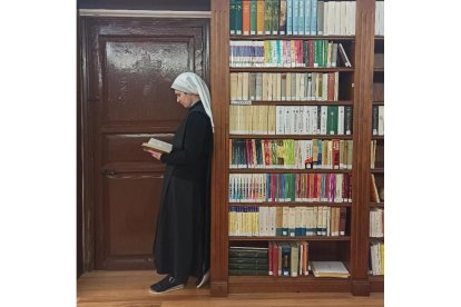 'Sor Marta', en el Monasterio de Santa Cruz, en Sahagún (León). -MARTA_OSB