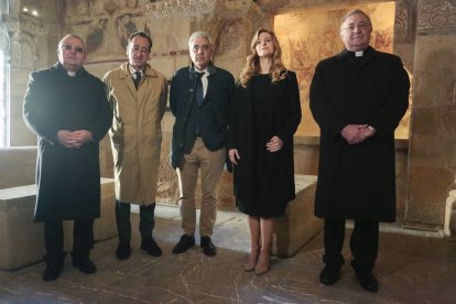 La viceconsejera de Acción Cultural, Mar Sancho, presenta la restauración de las pinturas del Panteón Real de San Isidoro.- ICAL