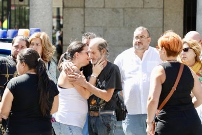 Minuto de silencio en Béjar por el asesinato machista de una vecina.- ICAL
