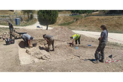 Excavación exterior.- E. M.