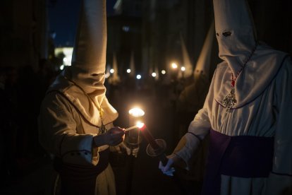 Procesión de la Penitente Hermandad de Jesús Yacente en Zamora. ICAL