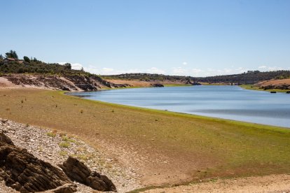 Embalse de Ricobayo (Zamora).- ICAL