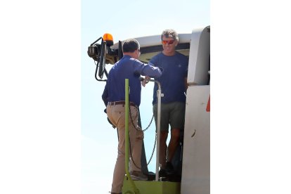 El consejero de Agricultura, Ganadería y Desarrollo Rural, Gerardo Dueñas, presenta los datos de la cosecha de cereal.- ICAL