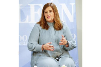 Clara Martín, alcaldesa de Segovia, interviene en el Club de Prensa de EL MUNDO 'Municipios al servicio de las personas'. J. M. LOSTAU