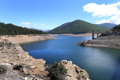 Embalses de Palencia
Aspecto del embalse de Compuerto en la zona de la presa.- ICAL