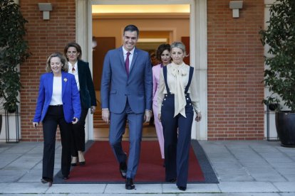 Primera reunión del nuevo Consejo de Ministros. -BERNARDO DÍAZ