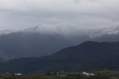 Primera nevada en las montañas del Bierzo. -ICAL
