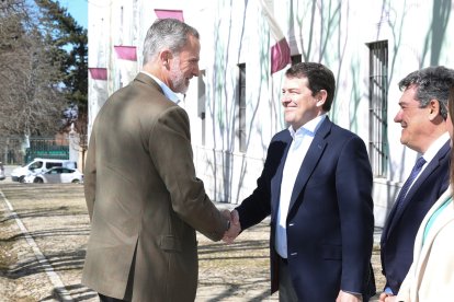 El rey asistió a un debate sobre la generación de opinión en redes. ICAL