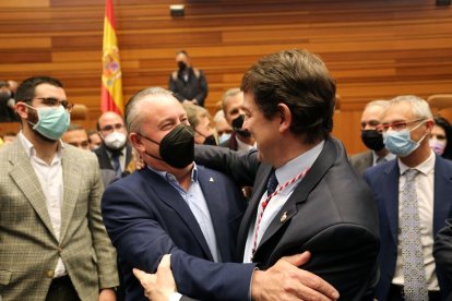 Toma de posesión de Mañueco como presidente de la Junta - Donaciano Dujo, presidente de Asaja CyL y Alfonso Fernández Mañueco.- ICAL