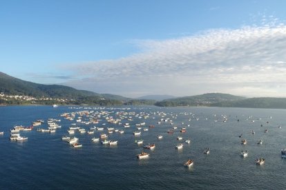 Marisqueo en la Ría de Muros Noia