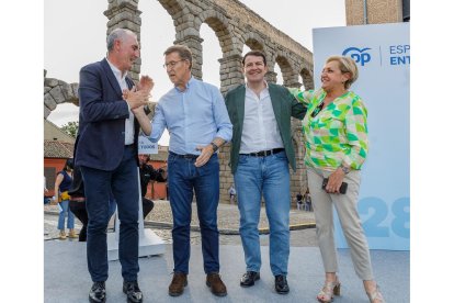 Visita de Mañueco y Feijóo a Segovia.- ICAL