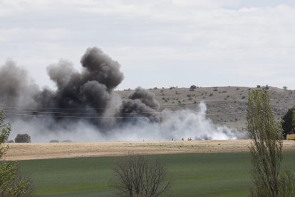 Incendio en el desguace en Carbonera de Frentes, en Soria. -ICAL