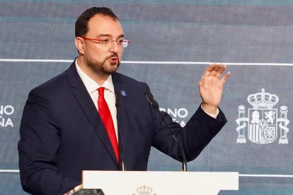 Viaje inaugural de la alta velocidad por la variante de Pajares. -ICAL