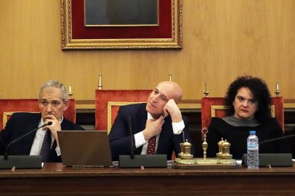 Pleno extraordinario sobre el viaje del alcalde de León a Catar.- ICAL