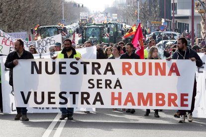 Tractorada en León. -ICAL