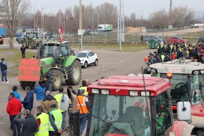 Tractorada en Palencia. -ICAL