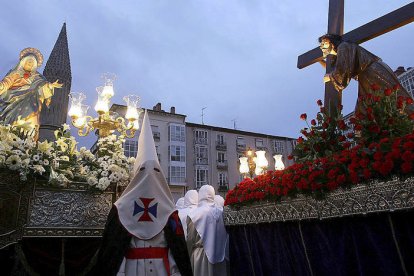 Procesión del Encuentro.- E.M.