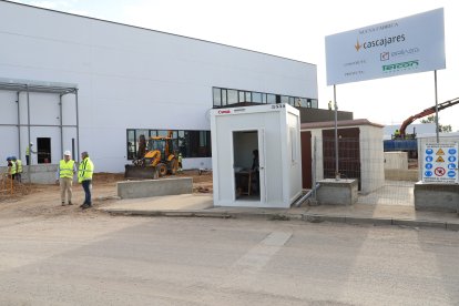 Obras de la nueva fábrica de Cascajares.- ICAL