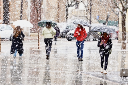 Nieve en la capital leonesa. Campillo / ICAL.