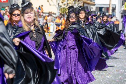 La localidad abulense de Cebreros celebra el 'Domingo de Piñata', con el XXVI desfile provincial de Carnaval. -ICAL
