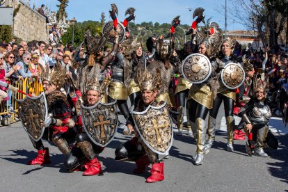 La localidad abulense de Cebreros celebra el 'Domingo de Piñata', con el XXVI desfile provincial de Carnaval. -ICAL