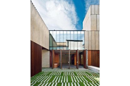 Colegio de Arquitectos y Fundación Cultural de COAL en Salamanca. -LA CASA DE LA ARQUITECTURA