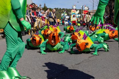 La localidad abulense de Cebreros celebra el 'Domingo de Piñata', con el XXVI desfile provincial de Carnaval. -ICAL