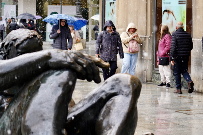 Nieve en la capital leonesa. Campillo / ICAL.