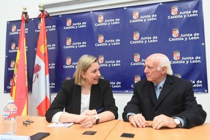 La consejera de Familia e Igualdad de Oportunidades, Isabel Blanco, presenta la oferta de viajes del ''Club de los 60'' para 2024. -ICAL.