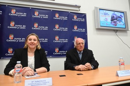 La consejera de Familia e Igualdad de Oportunidades, Isabel Blanco, presenta la oferta de viajes del ''Club de los 60'' para 2024. -ICAL.