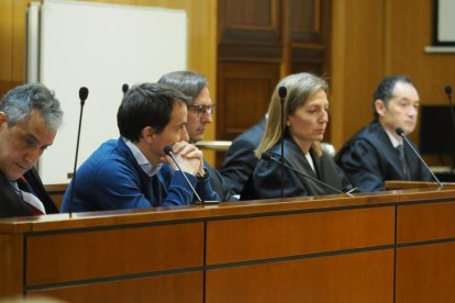Primera sesión del juicio en Valladolid del caso conocido como 'Perla Negra', en el que se sientan en el banquillo de los acusados doce ex altos cargos de la Junta de Castilla y León y empresarios. -PHOTOGENIC